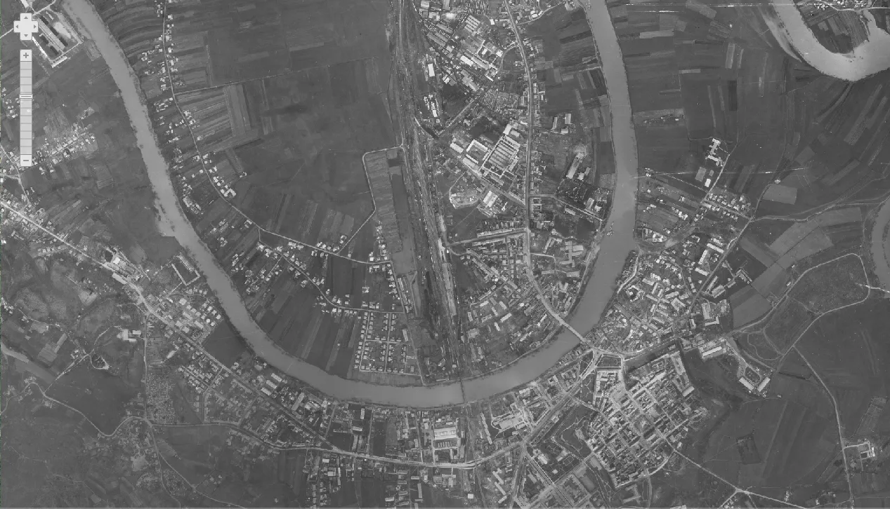Karlovac iz zraka 1968.
