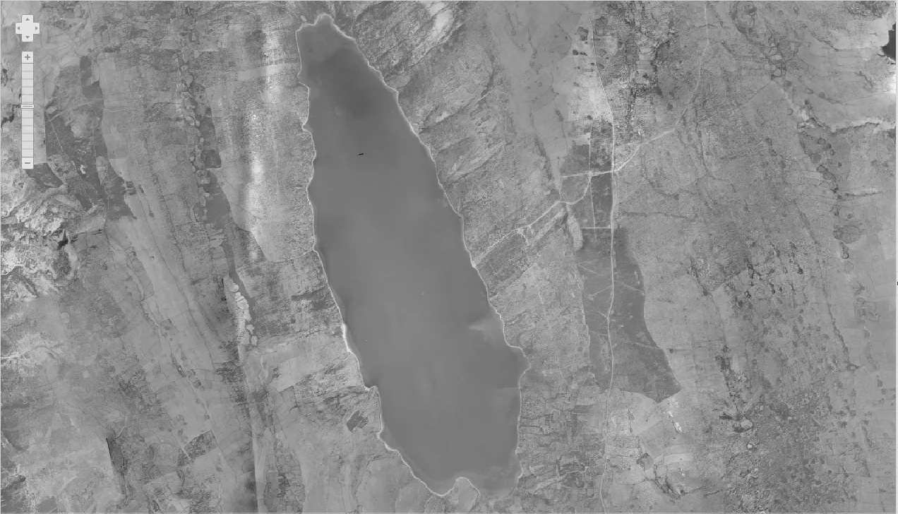 Vransko jezero (Cres) iz zraka 1968.